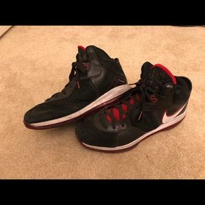 Nike LeBron 8 size 13